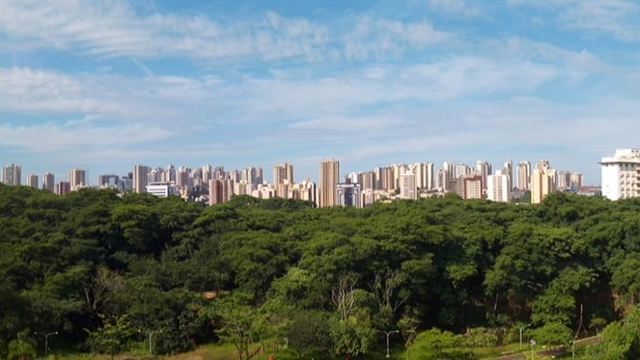 Zona Sul de Ribeirão Preto vista do Parque Curupira