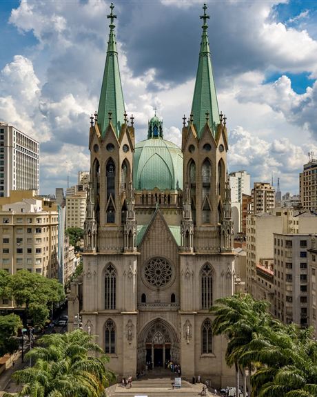 Catedral da Sé e o centro de São Paulo